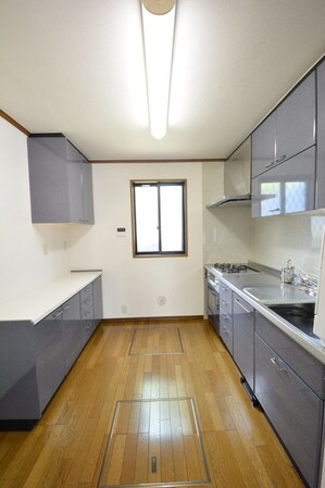 中町2丁目戸建の物件内観写真